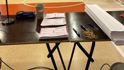 tafel van een stembureau